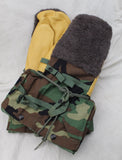 US Military Issue Woodland Camo Extreme Cold Weather Mittens w/ Liners